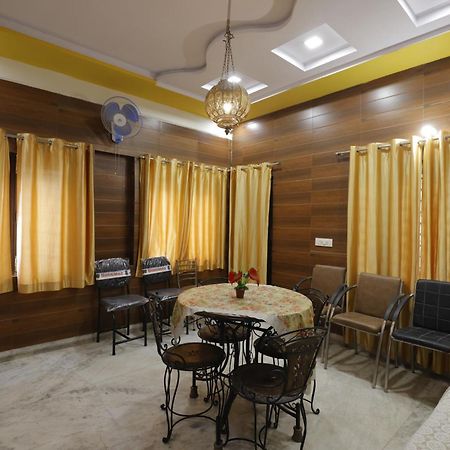 Basil Inn Home Stay Walking Distance From Taj Mahal Agra Agra  Dış mekan fotoğraf